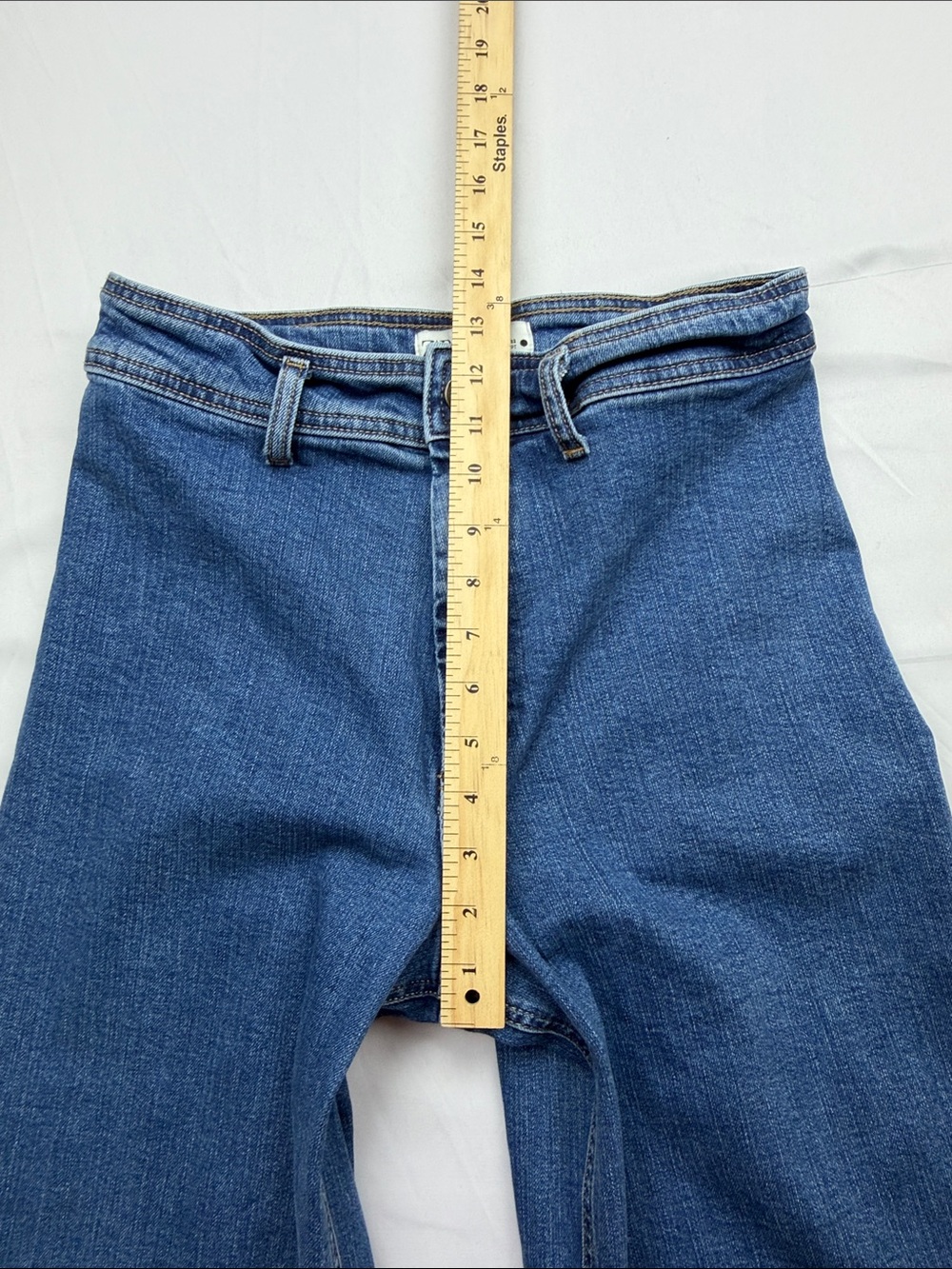 Zara Wide-Leg Flare Jeans in Classic Blue Denim - Picture 5 of 8
